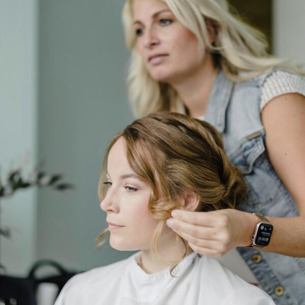bruidskapsel en bruidsmake-up // klaar maken voor DE dag